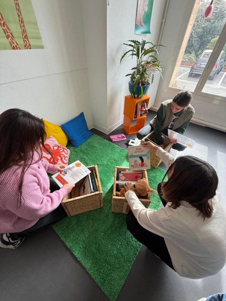 Bibliothèque crèche